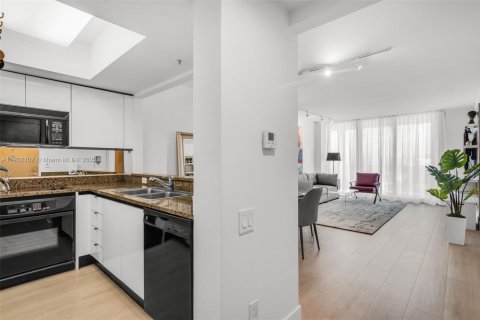 Condominio en venta en Miami Beach, Florida, 1 dormitorio, 87.33 m2 № 1953478 - foto 10