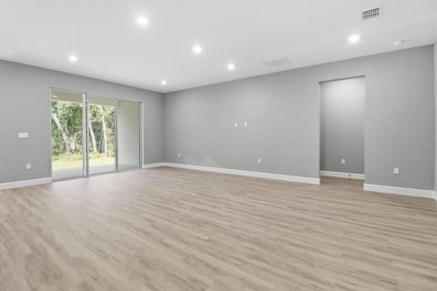House in Ocala, Florida 4 bedrooms, 230.21 sq.m. № 2202254 - photo 7