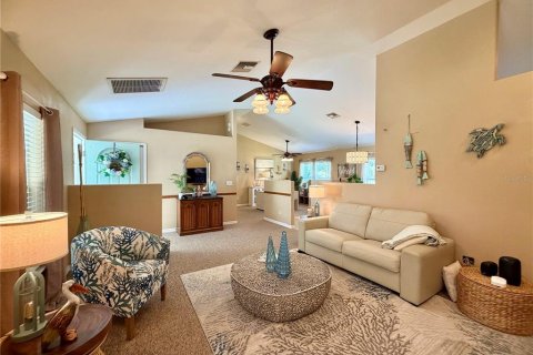 Villa ou maison à vendre à Ocklawaha, Floride: 3 chambres, 159.05 m2 № 2342614 - photo 8