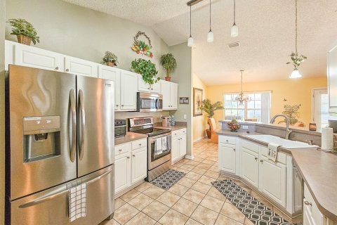 House in Palm Coast, Florida 4 bedrooms, 167.6 sq.m. № 1855557 - photo 10