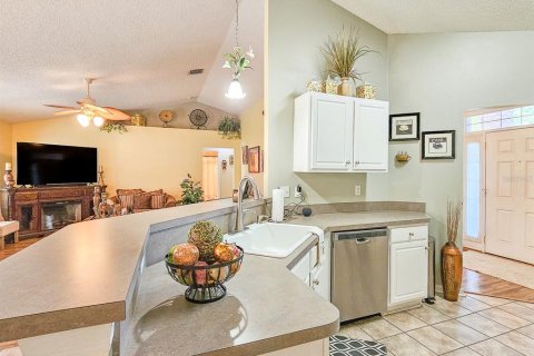 House in Palm Coast, Florida 4 bedrooms, 167.6 sq.m. № 1855557 - photo 13