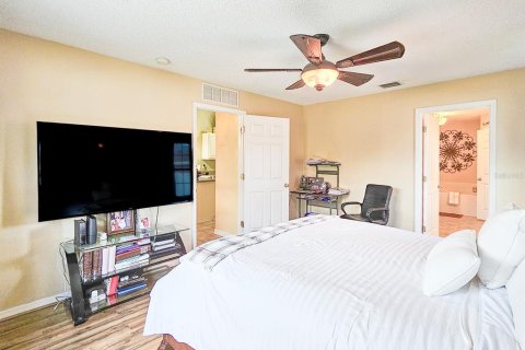 House in Palm Coast, Florida 4 bedrooms, 167.6 sq.m. № 1855557 - photo 19