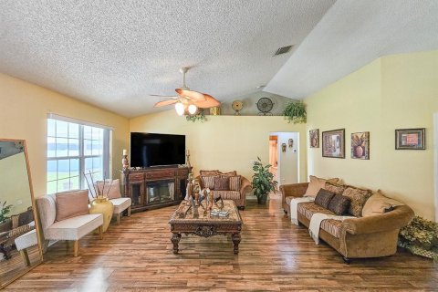 House in Palm Coast, Florida 4 bedrooms, 167.6 sq.m. № 1855557 - photo 9