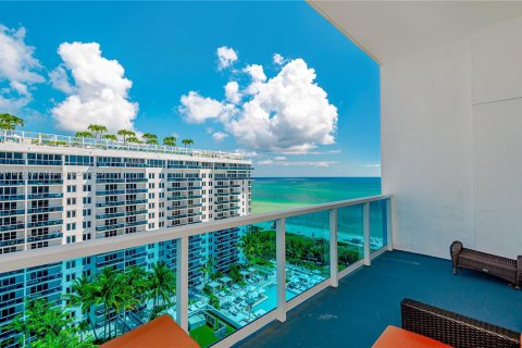 Condominio en alquiler en Miami Beach, Florida, 1 dormitorio, 83.61 m2 № 1787227 - foto 23