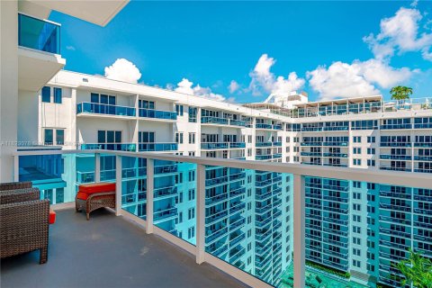 Condominio en alquiler en Miami Beach, Florida, 1 dormitorio, 83.61 m2 № 1787227 - foto 25