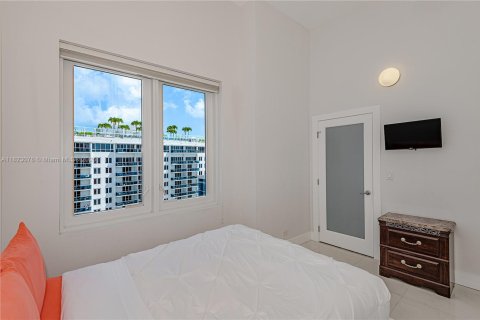 Condominio en alquiler en Miami Beach, Florida, 1 dormitorio, 83.61 m2 № 1787227 - foto 20