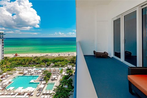 Condominio en alquiler en Miami Beach, Florida, 1 dormitorio, 83.61 m2 № 1787227 - foto 24