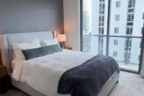 Condo in Miami, Florida  № 2428240 - photo 2