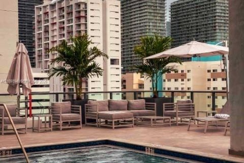Condo in Miami, Florida  № 2428240 - photo 11