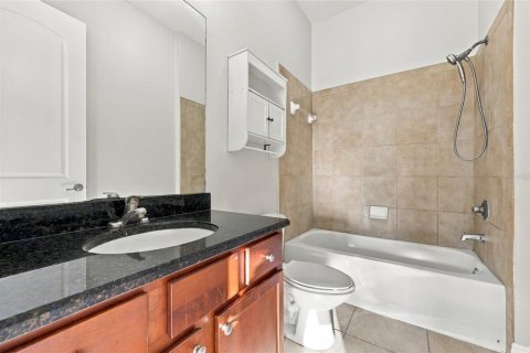 Copropriété à vendre à Gainesville, Floride: 2 chambres, 110.65 m2 № 2419199 - photo 20