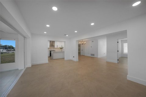 Villa ou maison à vendre à Punta Gorda, Floride: 4 chambres, 205.22 m2 № 1662705 - photo 14