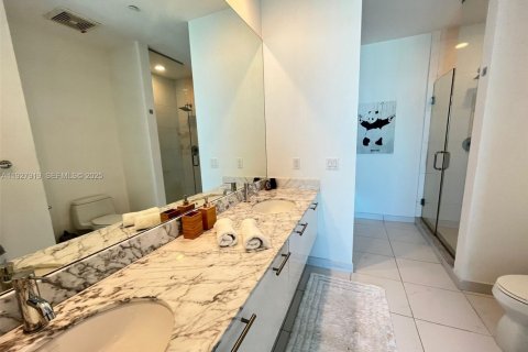 Copropriété à louer à Miami, Floride: 2 chambres, 103.21 m2 № 2039579 - photo 11