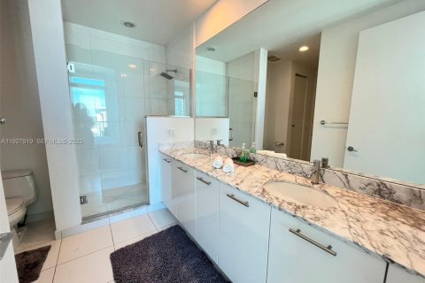 Copropriété à louer à Miami, Floride: 2 chambres, 103.21 m2 № 2039579 - photo 8