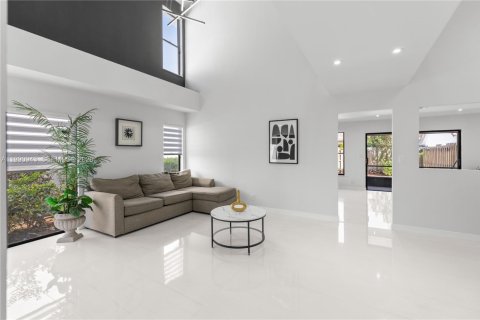 Купить виллу или дом в Бока-Ратон, Флорида 3 спальни, 160.26м2, № 2062487 - фото 16