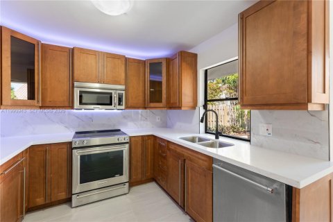 Купить виллу или дом в Бока-Ратон, Флорида 3 спальни, 160.26м2, № 2062487 - фото 28