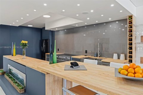 Condominio en venta en Hallandale Beach, Florida, 3 dormitorios, 171.03 m2 № 2027335 - foto 9