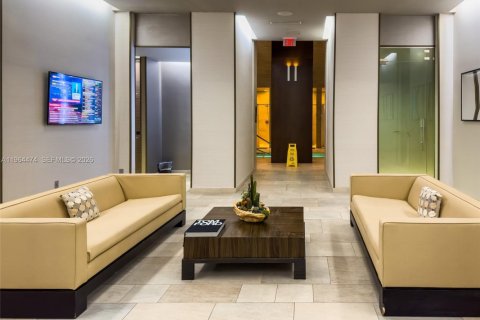 Condominio en venta en Hallandale Beach, Florida, 3 dormitorios, 171.03 m2 № 2027335 - foto 28