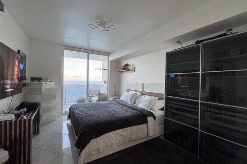 Condominio en venta en Hallandale Beach, Florida, 3 dormitorios, 171.03 m2 № 2027335 - foto 21