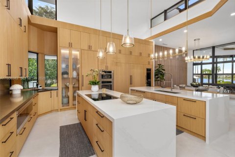 Casa en venta en Weston, Florida, 6 dormitorios, 988.02 m2 № 2079387 - foto 13