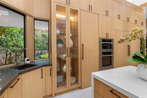 Casa en venta en Weston, Florida, 6 dormitorios, 988.02 m2 № 2079387 - foto 15
