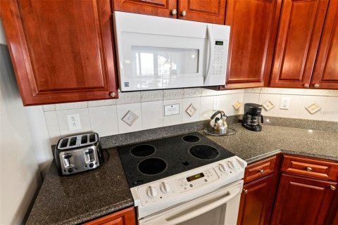 Condo in Palm Coast, Florida, 3 bedrooms № 2134546 - photo 20
