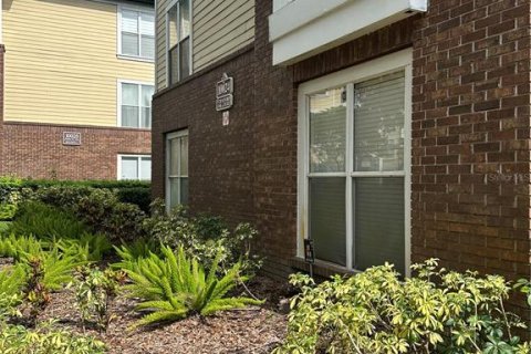 Condo in Tampa, Florida, 1 bedroom № 2239254