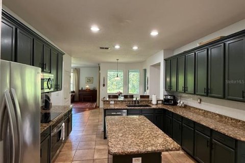 House in Wesley Chapel, Florida 4 bedrooms, 321.81 sq.m. № 1791917 - photo 4