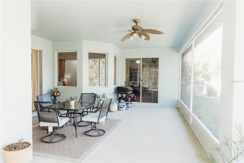 House in Wesley Chapel, Florida 4 bedrooms, 321.81 sq.m. № 1791917 - photo 13