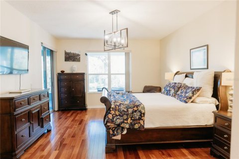 House in Wesley Chapel, Florida 4 bedrooms, 321.81 sq.m. № 1791917 - photo 18