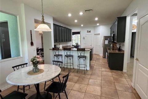 House in Wesley Chapel, Florida 4 bedrooms, 321.81 sq.m. № 1791917 - photo 5