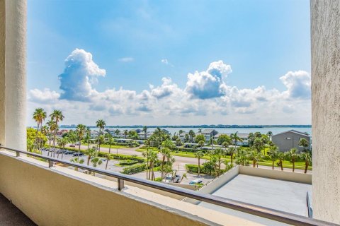 Condominio en alquiler en Clearwater, Florida, 1 dormitorio, 81.01 m2 № 1334278 - foto 6