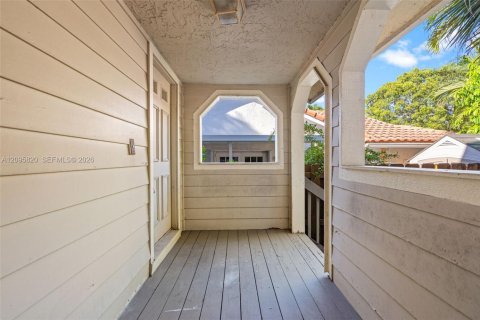 Casa en venta en Miami, Florida, 3 dormitorios, 192.59 m2 № 2384907 - foto 5