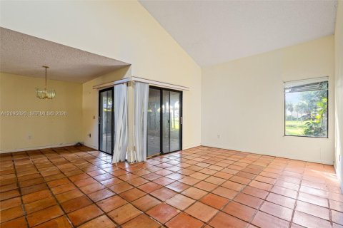 Casa en venta en Miami, Florida, 3 dormitorios, 192.59 m2 № 2384907 - foto 10