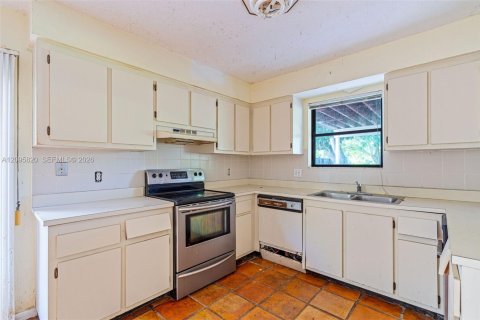 Casa en venta en Miami, Florida, 3 dormitorios, 192.59 m2 № 2384907 - foto 19
