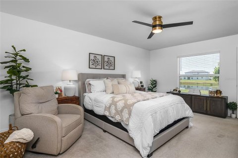 House in North Fort Myers, Florida 4 bedrooms, 179.95 sq.m. № 1629887 - photo 16