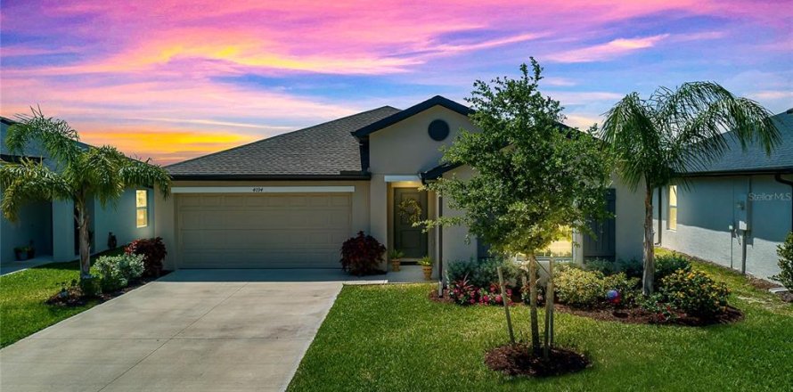 House in North Fort Myers, Florida 4 bedrooms, 179.95 sq.m. № 1629887