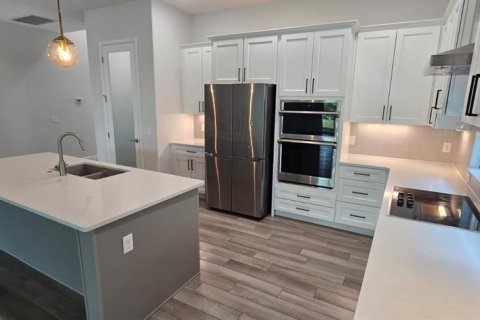 Casa en alquiler en Davenport, Florida, 4 dormitorios, 291.25 m2 № 1883097 - foto 5