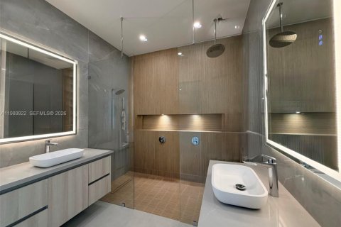 Casa en venta en South Miami, Florida, 4 dormitorios, 217.48 m2 № 2055994 - foto 7