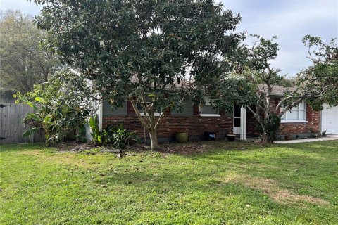House in Lutz, Florida 3 bedrooms, 123.75 sq.m. № 1538438 - photo 3
