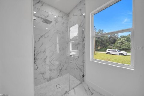 House in Lehigh Acres, Florida 3 bedrooms, 138.7 sq.m. № 1846624 - photo 29