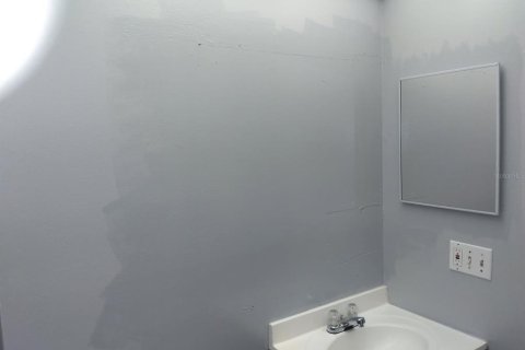 Casa en alquiler en Temple Terrace, Florida, 3 dormitorios, 109.81 m2 № 1869615 - foto 4