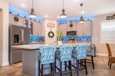 Villa ou maison à vendre à Kissimmee, Floride: 5 chambres, 288.46 m2 № 1200061 - photo 8