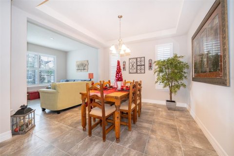 Villa ou maison à vendre à Kissimmee, Floride: 5 chambres, 288.46 m2 № 1200061 - photo 6