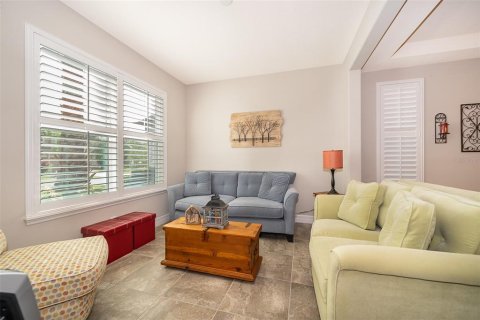 Villa ou maison à vendre à Kissimmee, Floride: 5 chambres, 288.46 m2 № 1200061 - photo 5