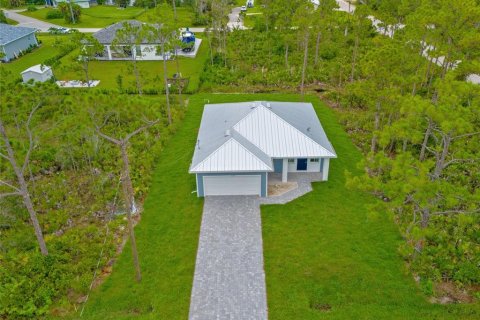 House in Punta Gorda, Florida 2 bedrooms, 111.39 sq.m. № 1841679 - photo 18