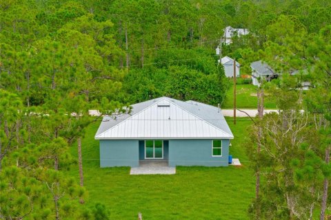 House in Punta Gorda, Florida 2 bedrooms, 111.39 sq.m. № 1841679 - photo 21