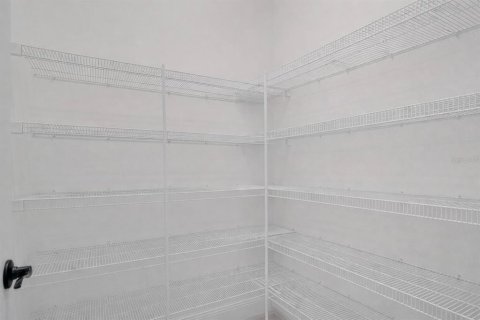 Купить виллу или дом в Уинтер-Гарден, Флорида 13 комнат, 337.51м2, № 2092125 - фото 16