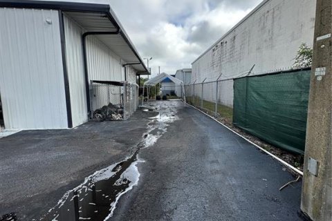 Commercial property in Tampa, Florida 135.64 sq.m. № 1550845 - photo 17