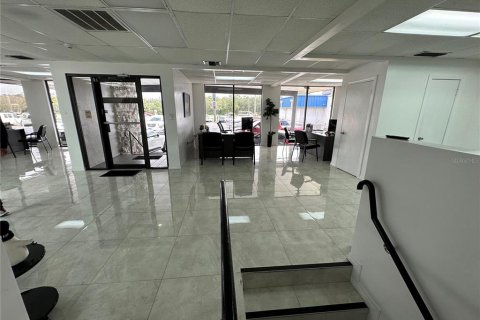 Commercial property in Tampa, Florida 135.64 sq.m. № 1550845 - photo 13