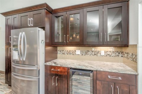 Villa ou maison à vendre à Tampa, Floride: 4 chambres, 197.14 m2 № 2308073 - photo 16